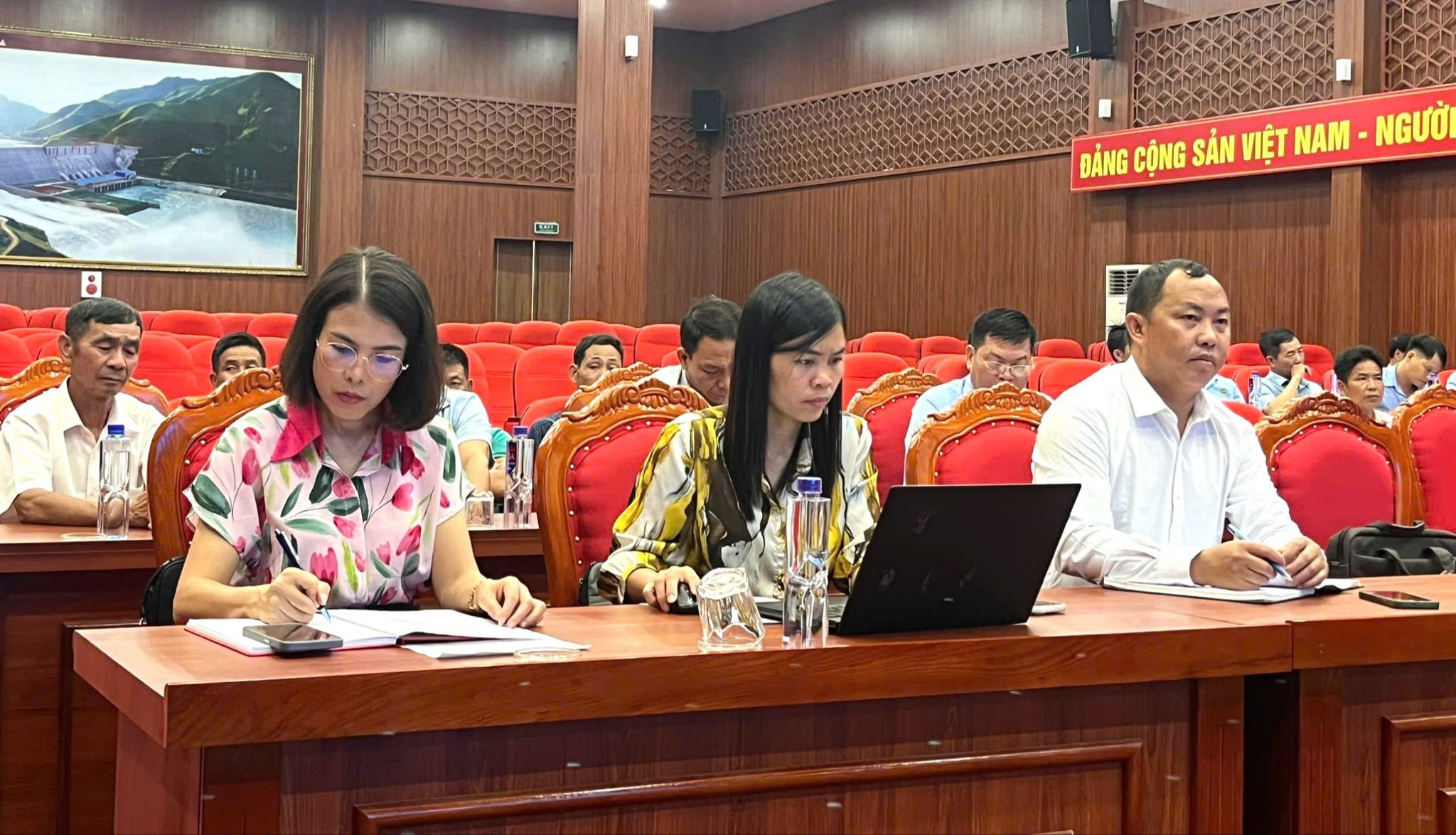 anh tin bai